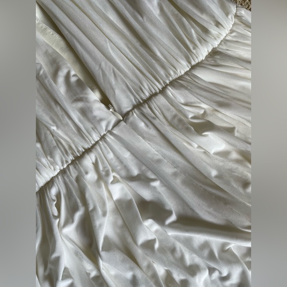 J crew Ursula wedding gown- ivory. Sz 8. Used - great condition & garment bag - Picture 10 of 10